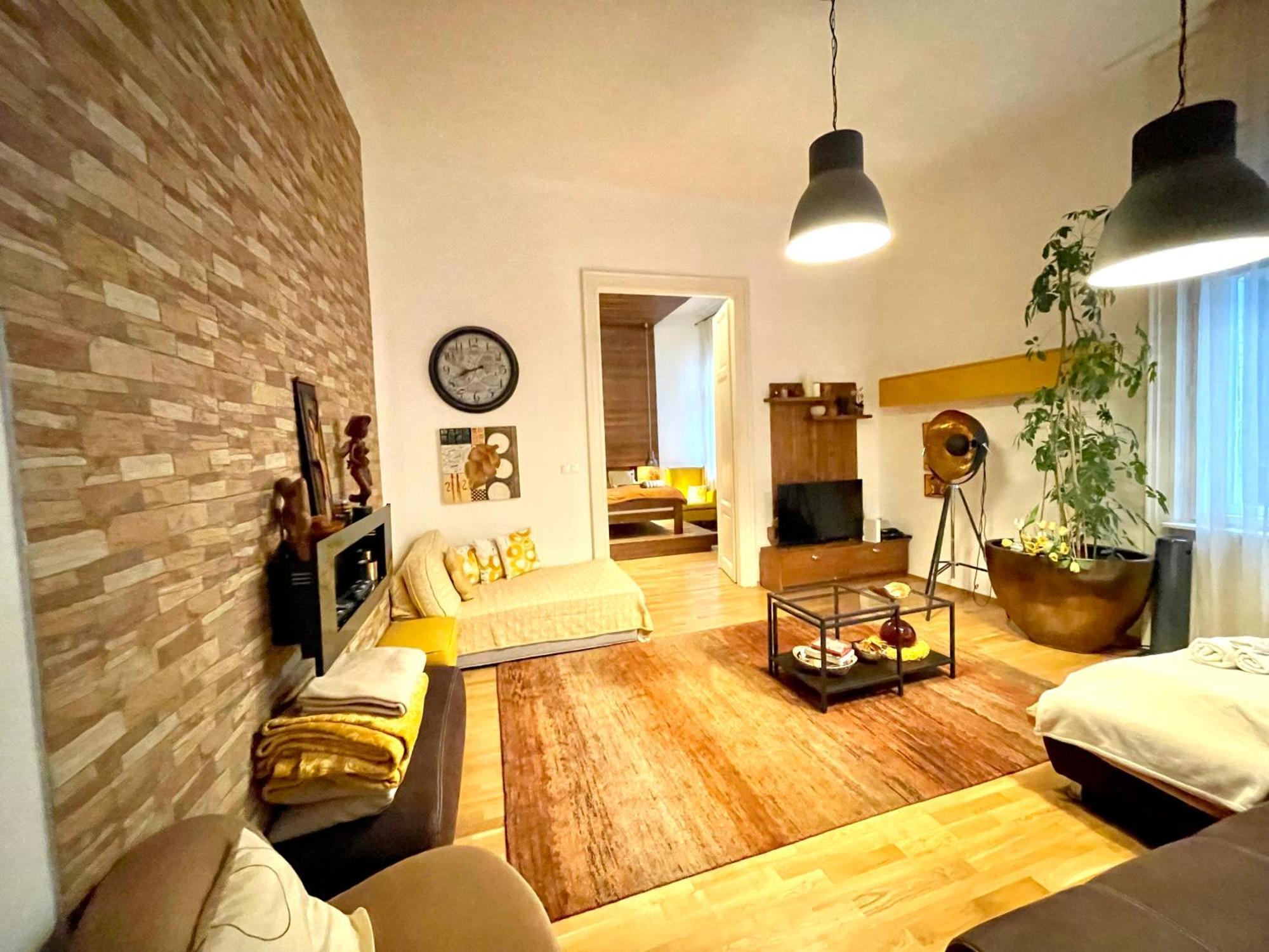 Apartment Amber Pearl 2 And 2 Bathrooms At Kalvin Square